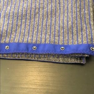 Vinyasa snap scarf